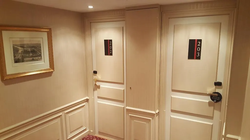 Hotel Saint Cyr Etoile