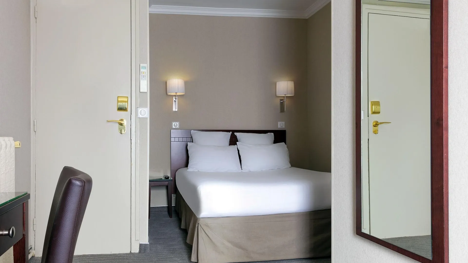 Saint Cyr Etoile Hotel 3*