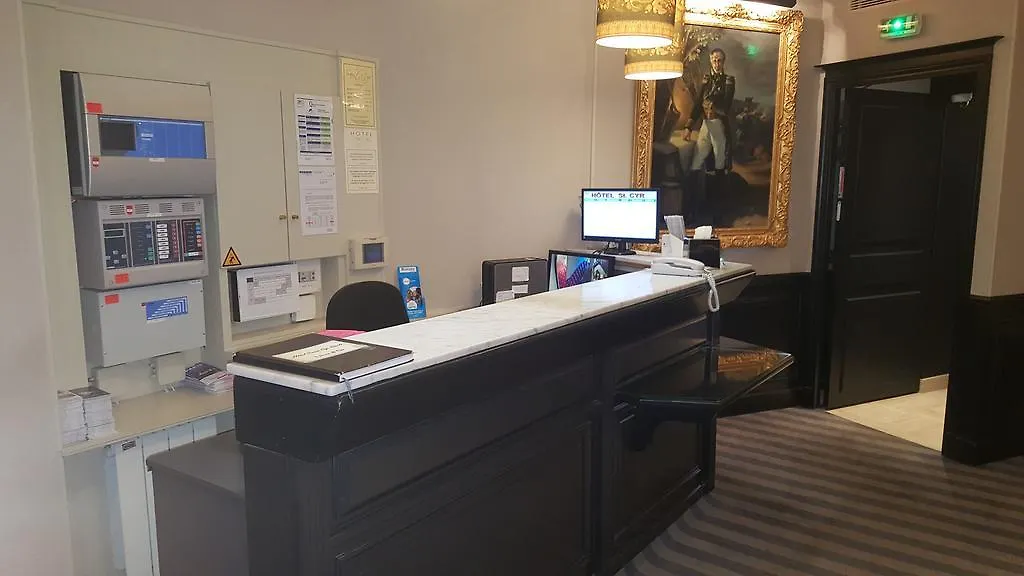 Hotel Saint Cyr Etoile