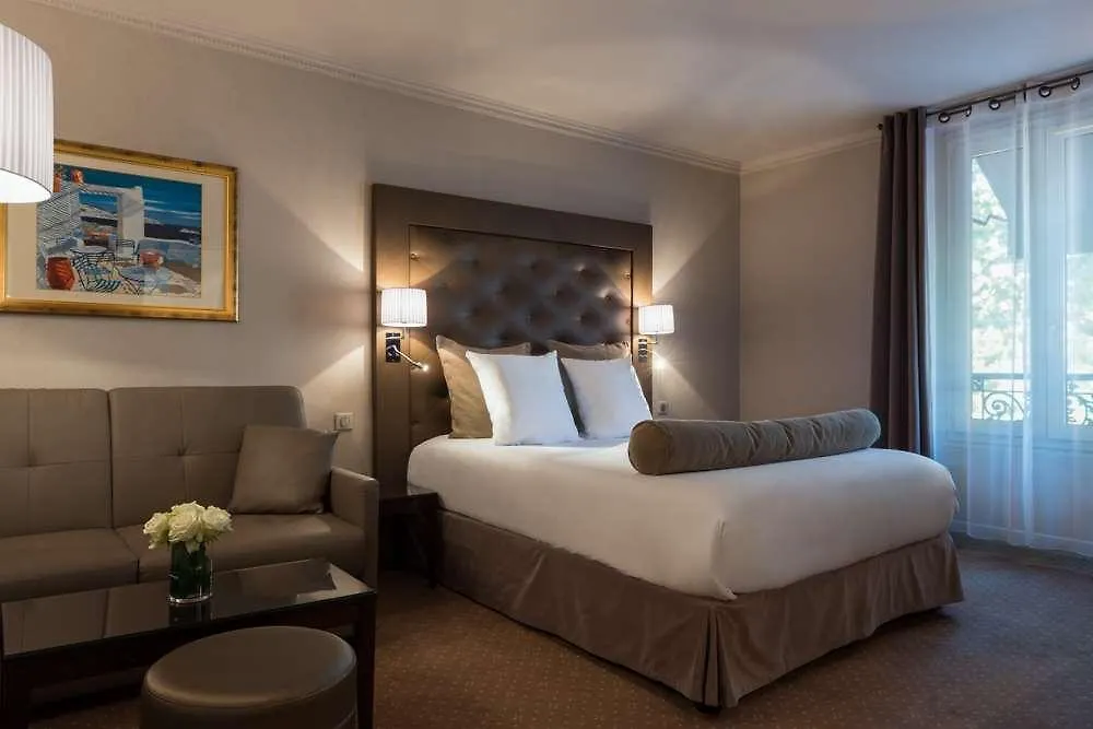 Saint Cyr Etoile Hotel