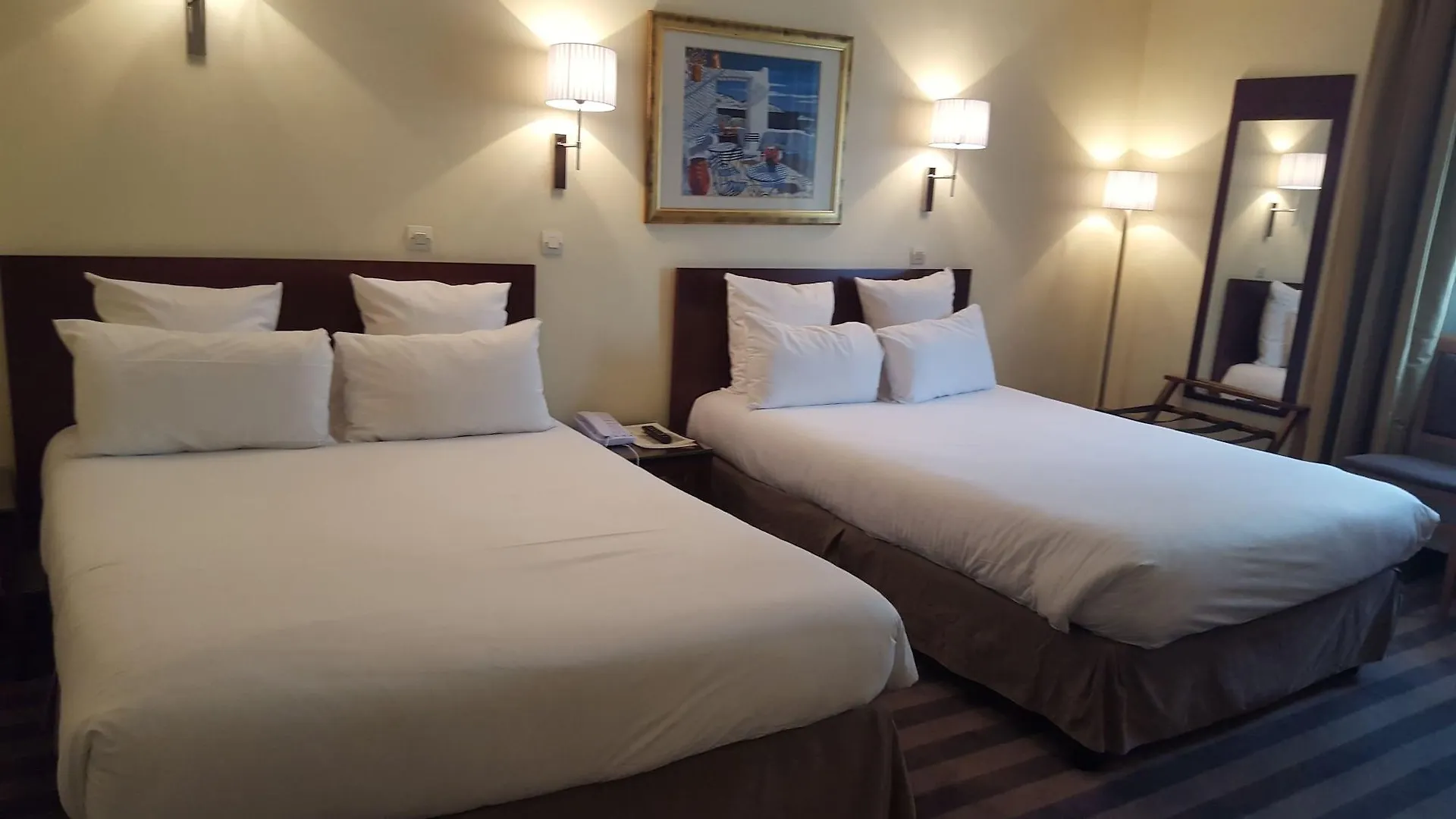 Hotel Saint Cyr Etoile Parijs