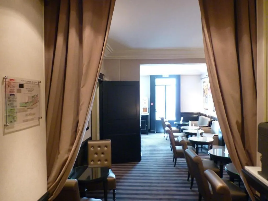 Hotel Saint Cyr Etoile Parijs